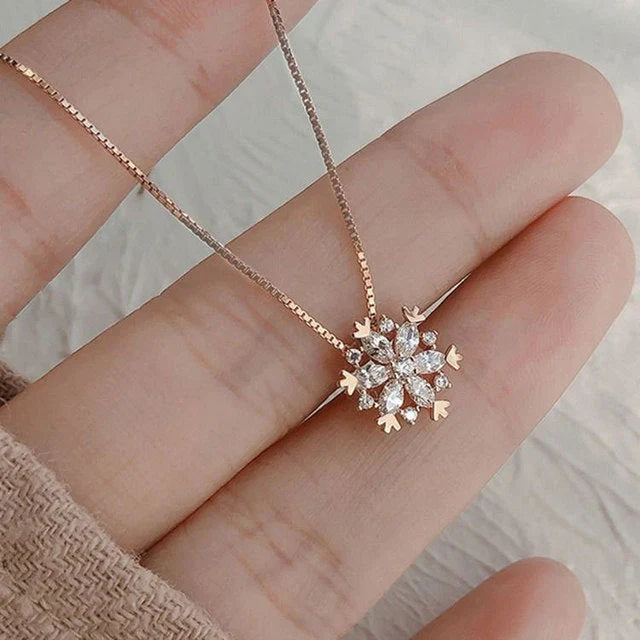 Elegante Schneeflockenkette