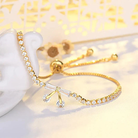 Verstellbares Vintage-Armband mit funkelndem Kristall