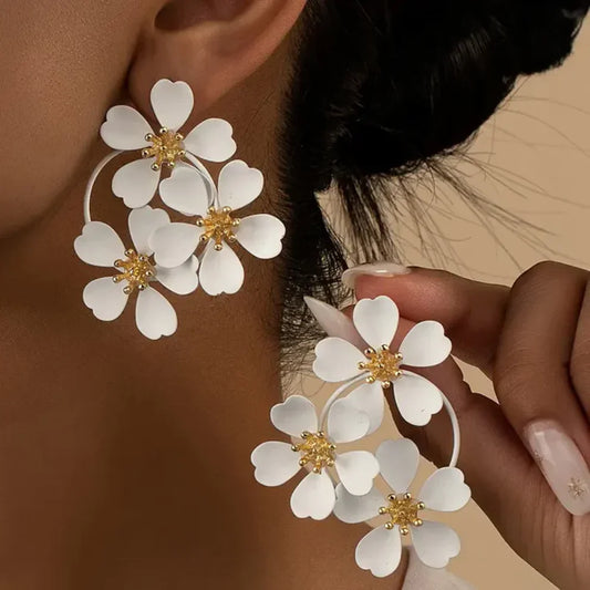 Vintage Weiße Blumen Tropfen Ohrringe
